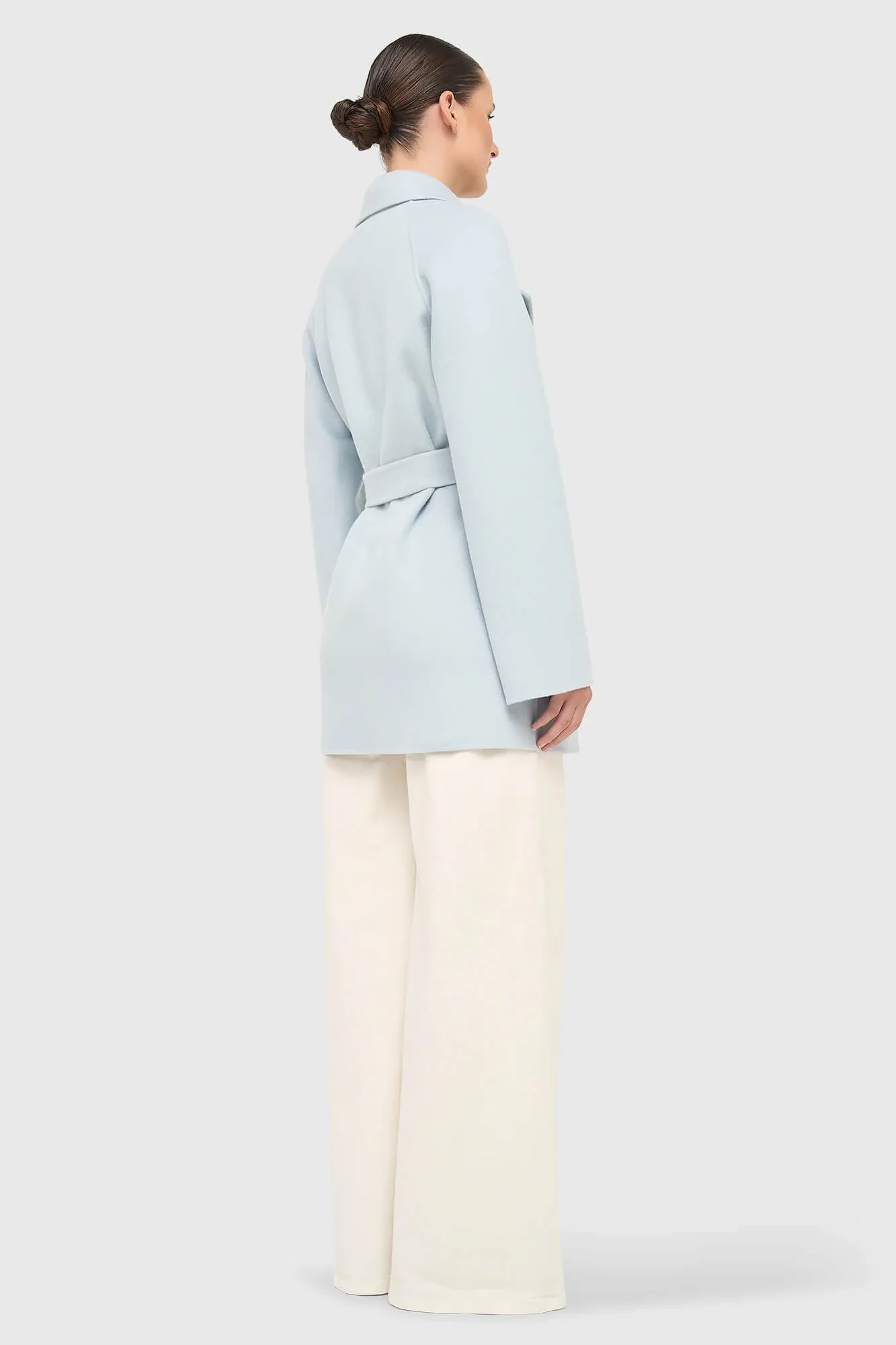 cashmere-dames-jas-double-face-calvin-blauw-janice-03.webp