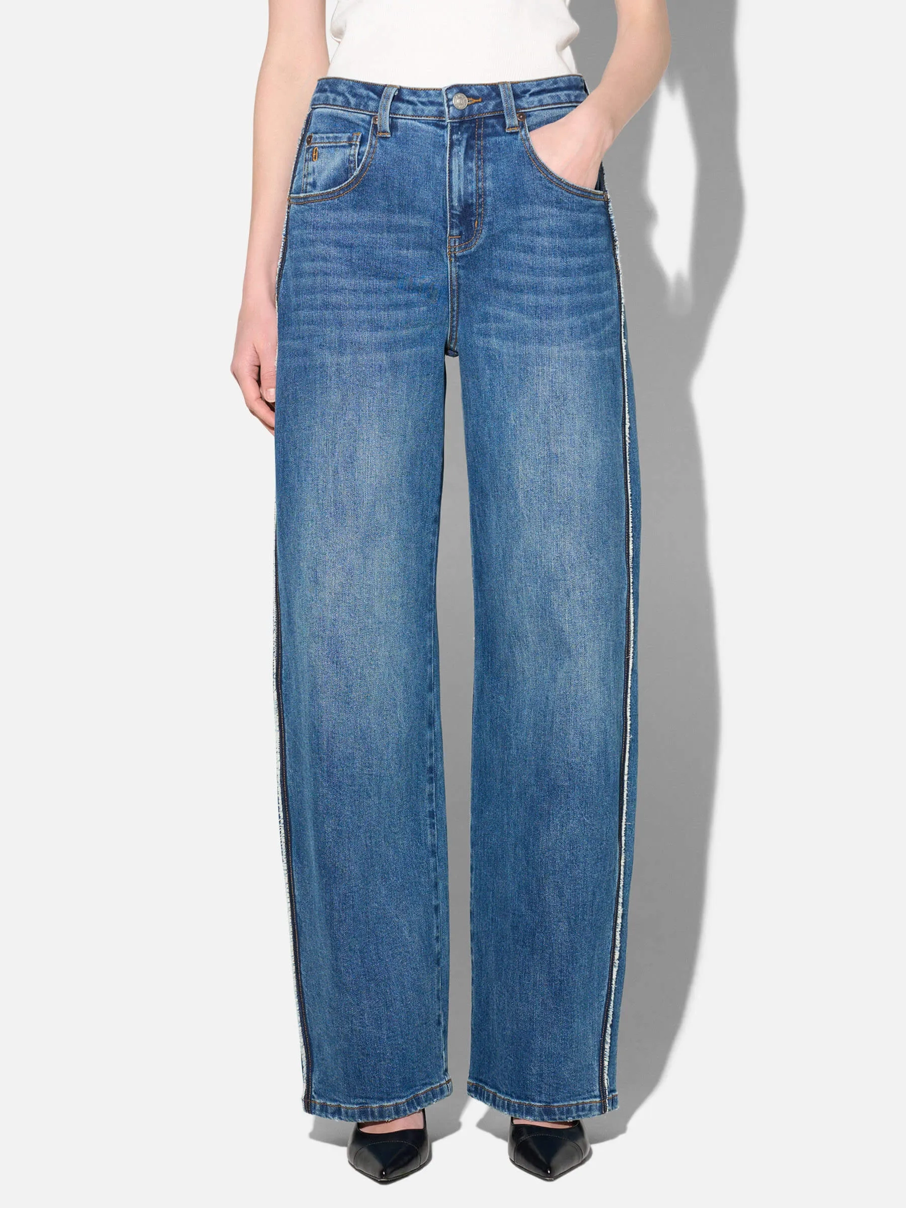 Women's Stretch Janice Barrel Jeans