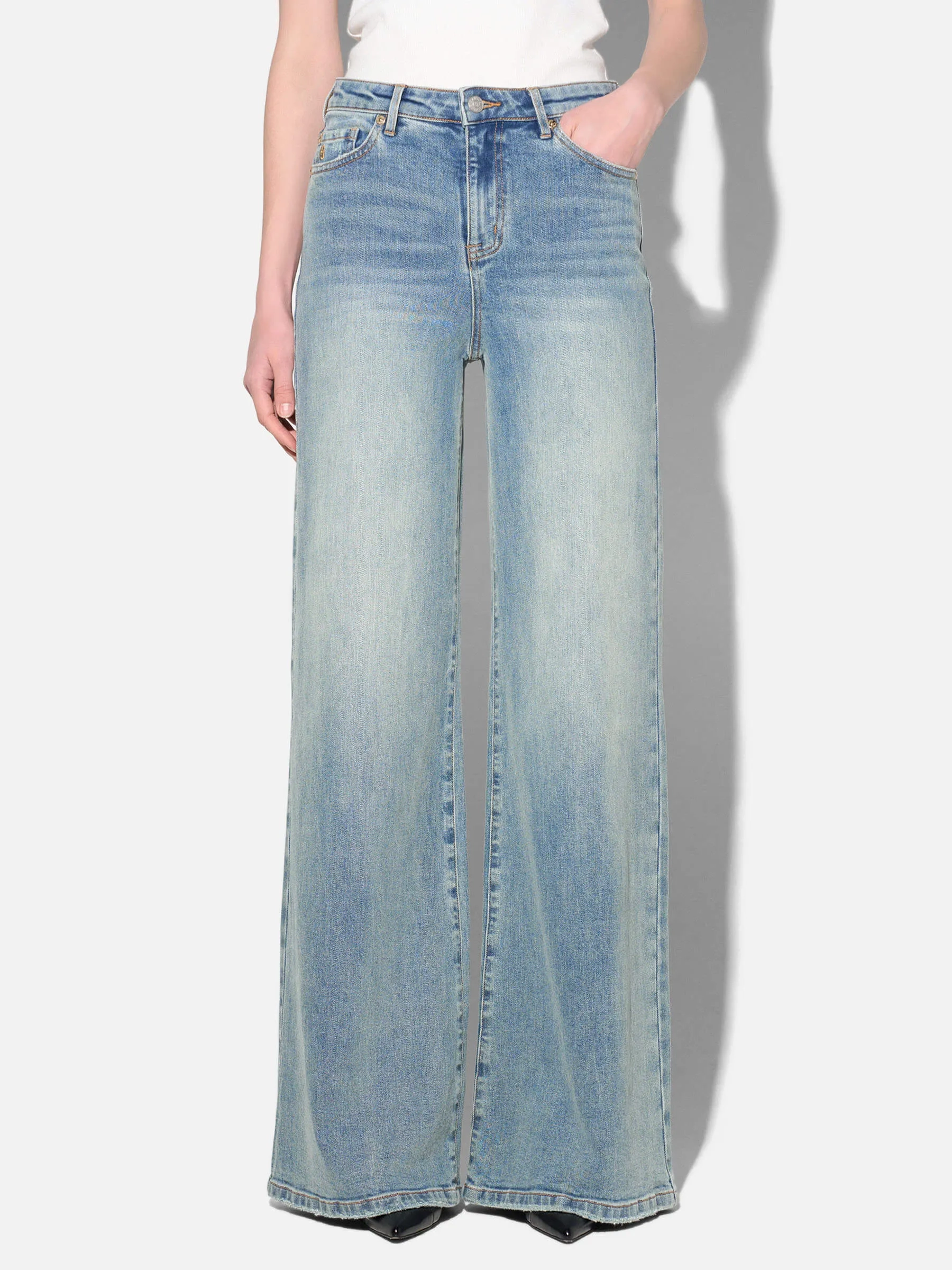Women's Mid-Rise Wide-Leg Stretch Jeans