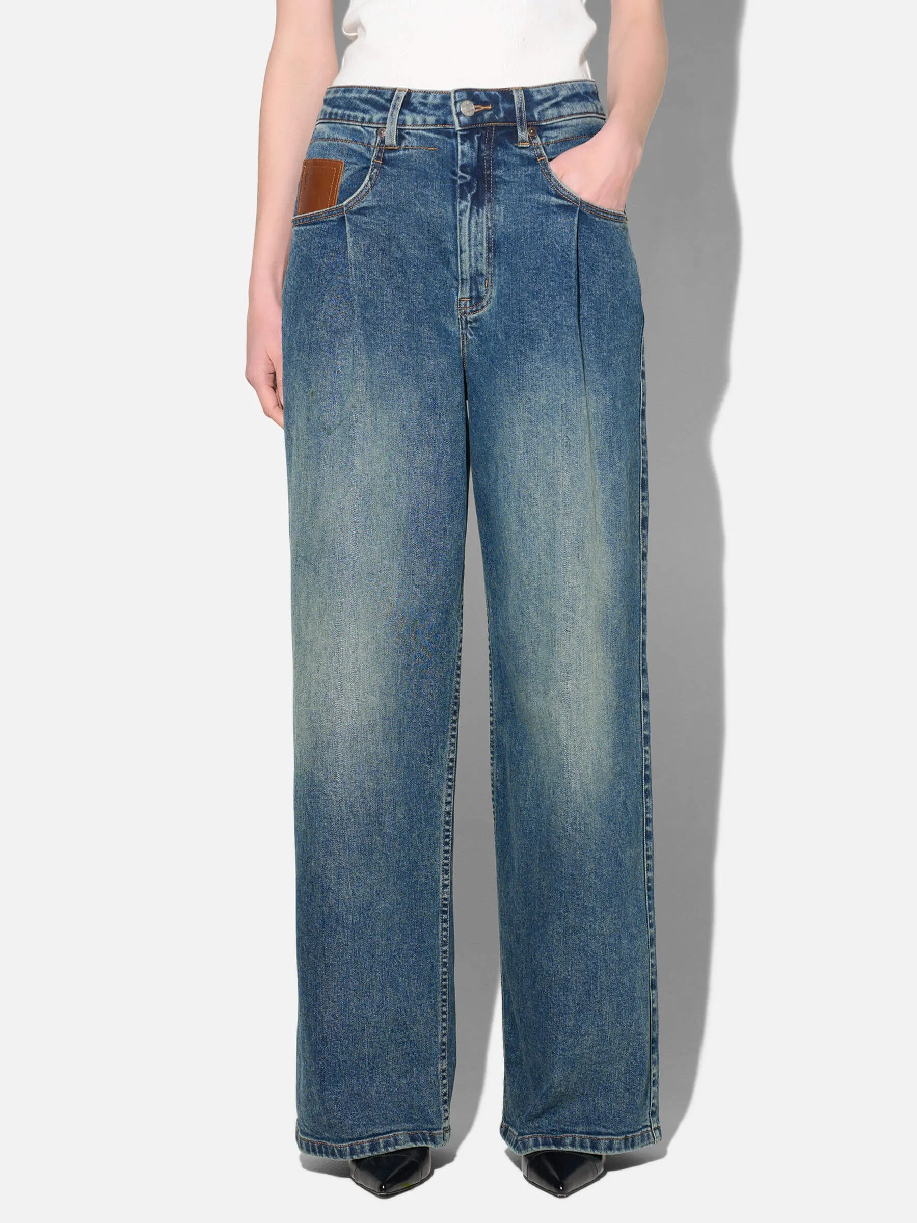 Women's Wide-Leg Stretch Jeans with Straight Legs