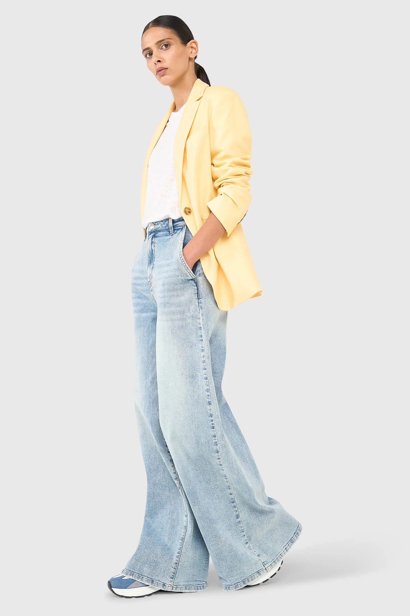 Jeremy Blazer Geel