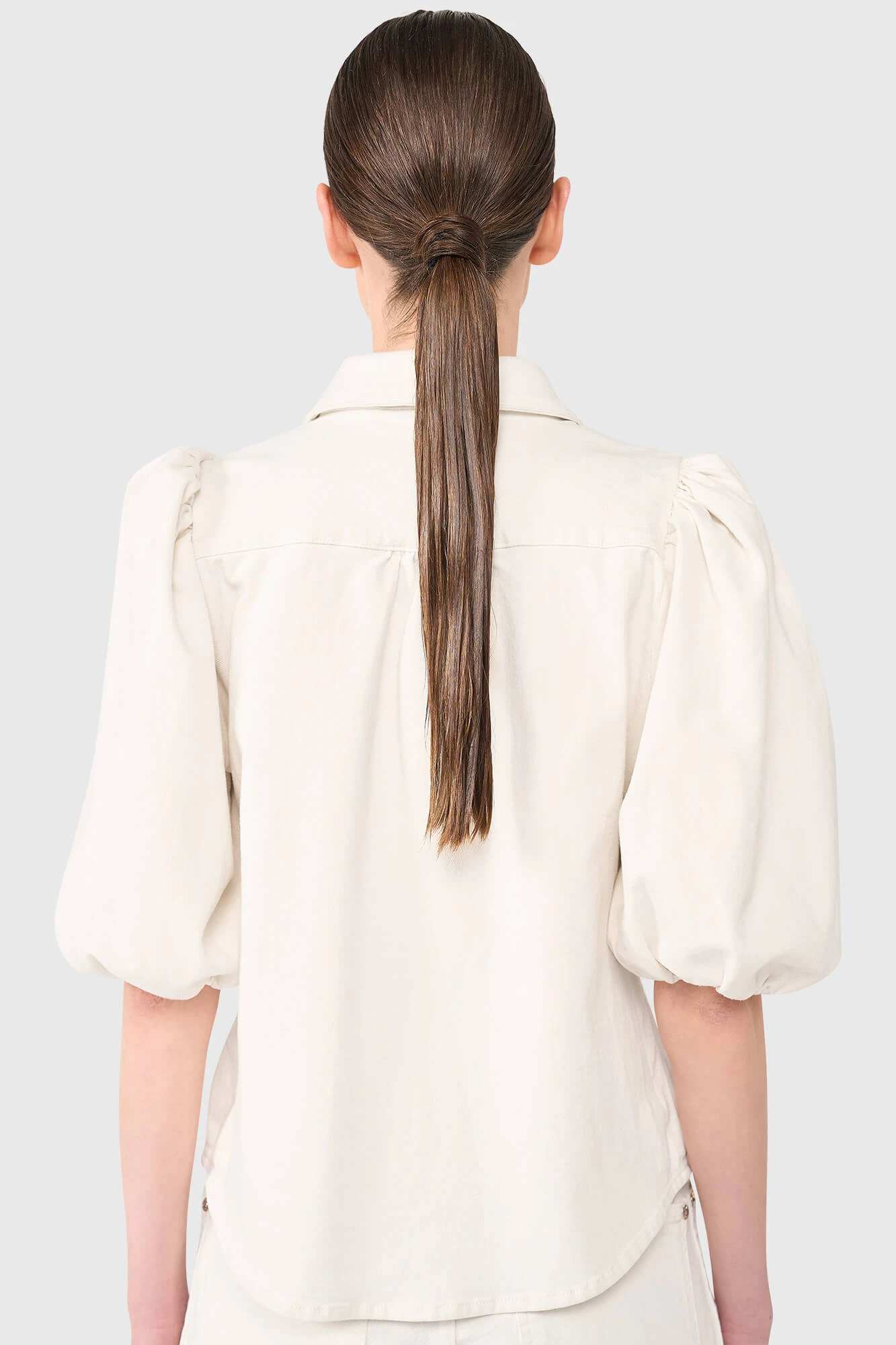 Lars Off White 009