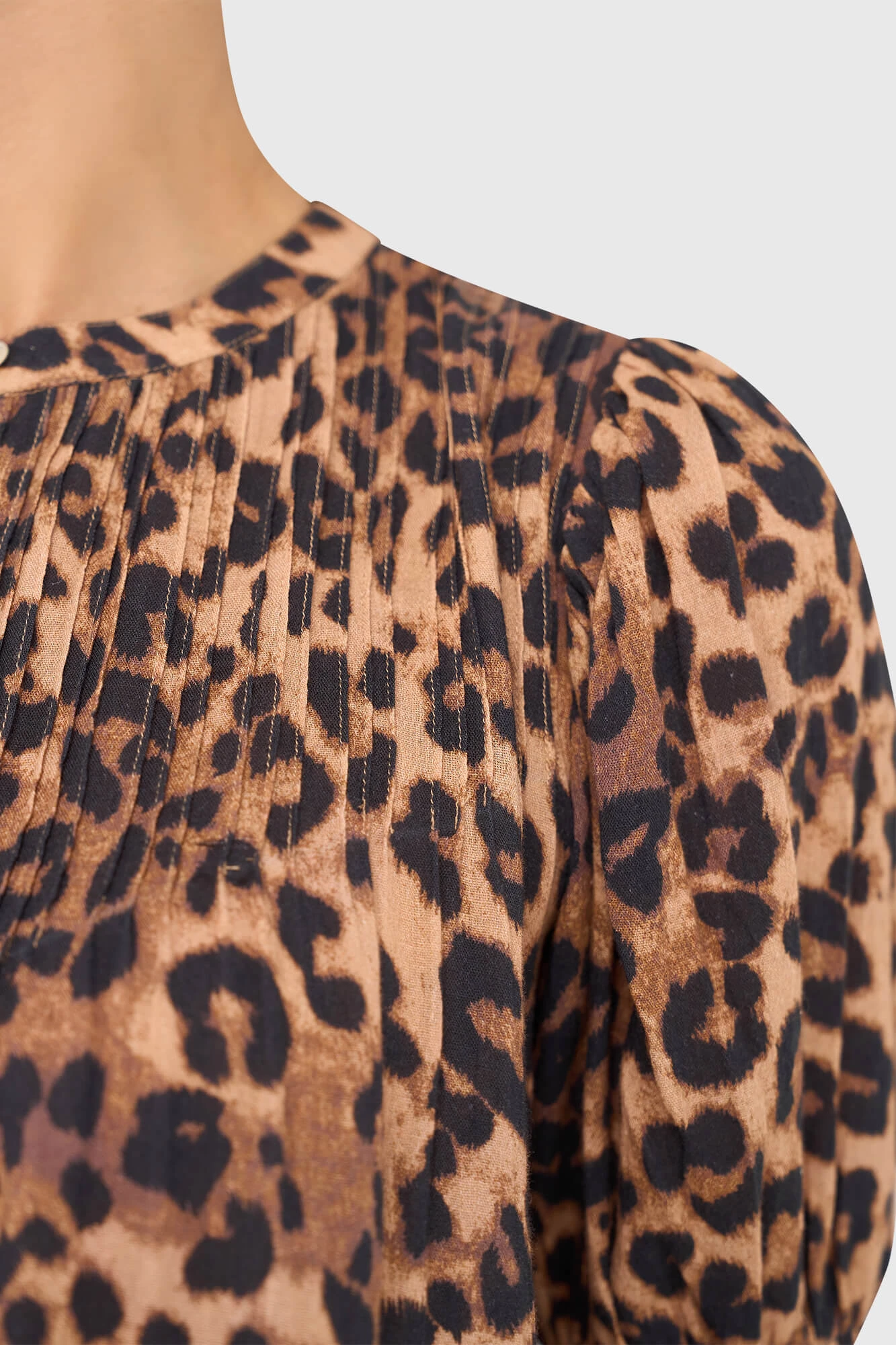 Kai-Bluse mit Leopardenmuster