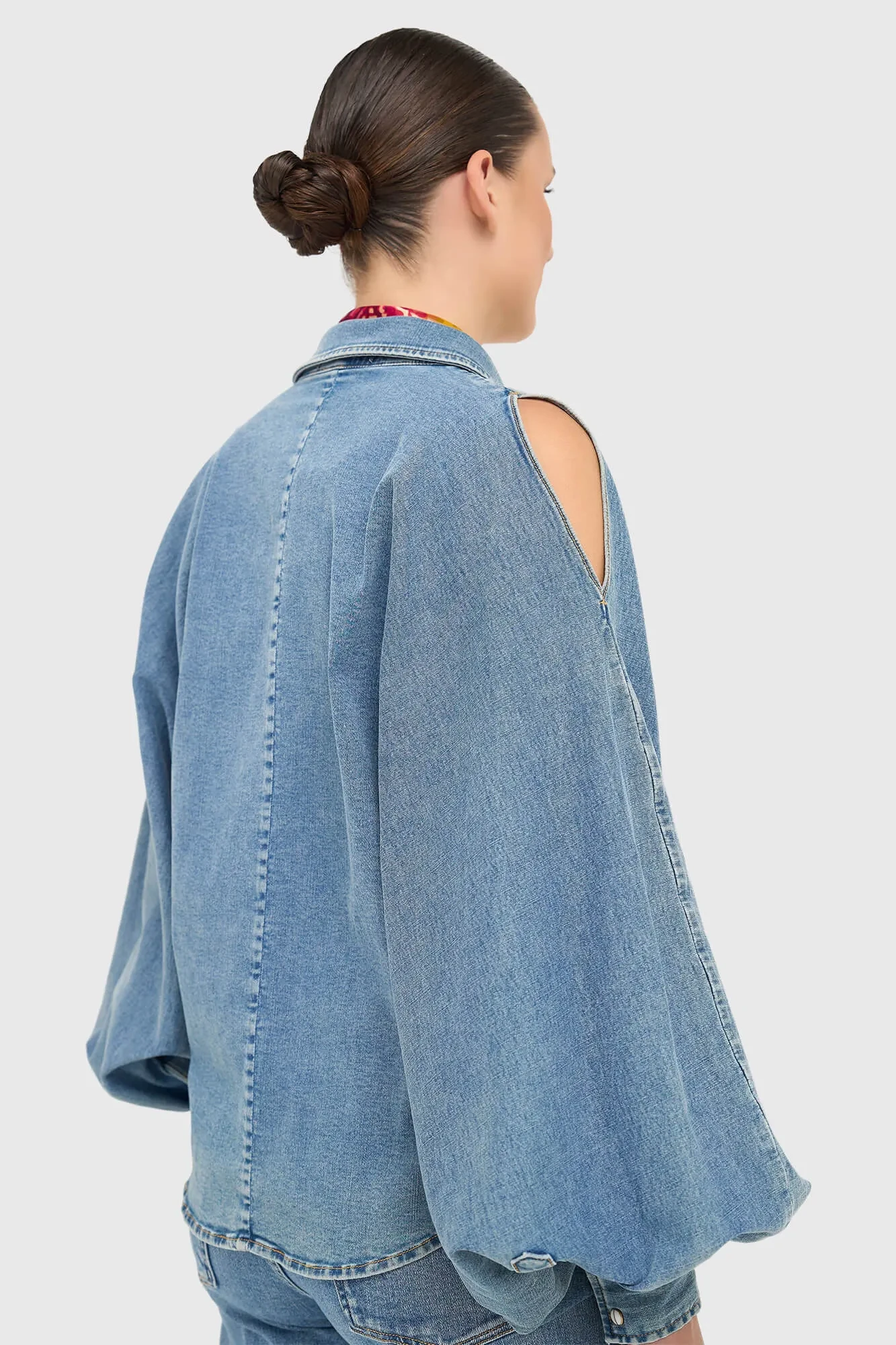 Damenbluse mit weiten Puffärmeln, Farbe: Stone 786