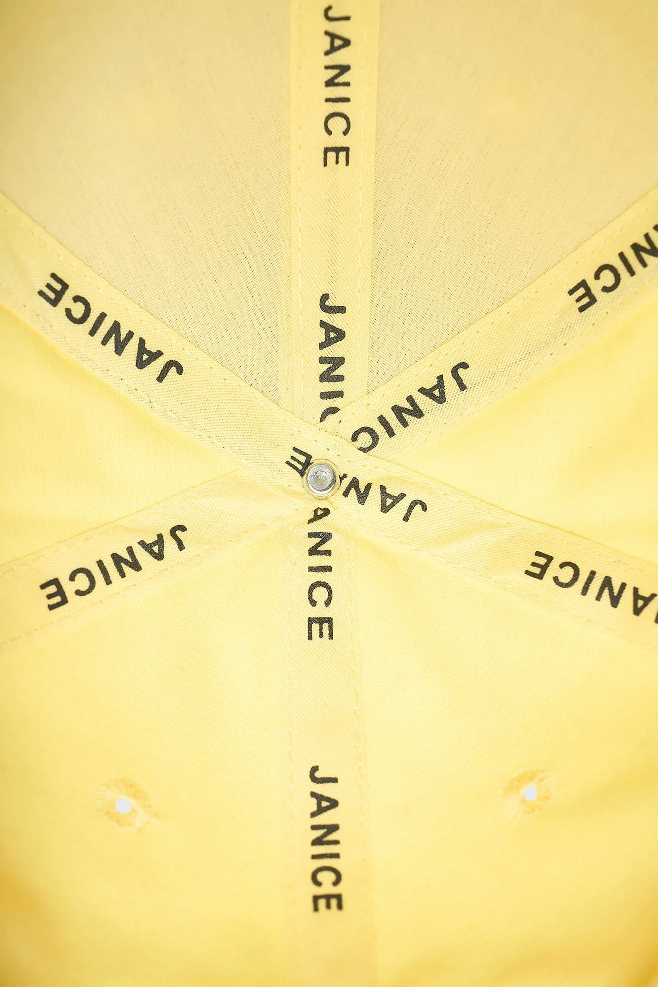 Damen-Kappe mit Jeff-Logo in Gelb