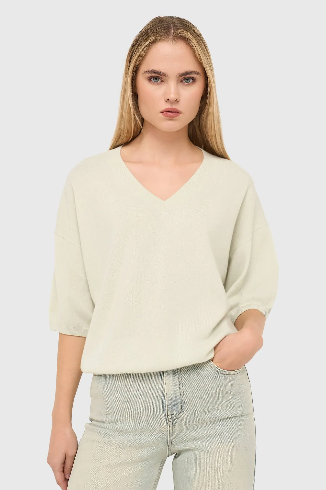 Women's Cashmere V-Neck Romeo Sweater in Green