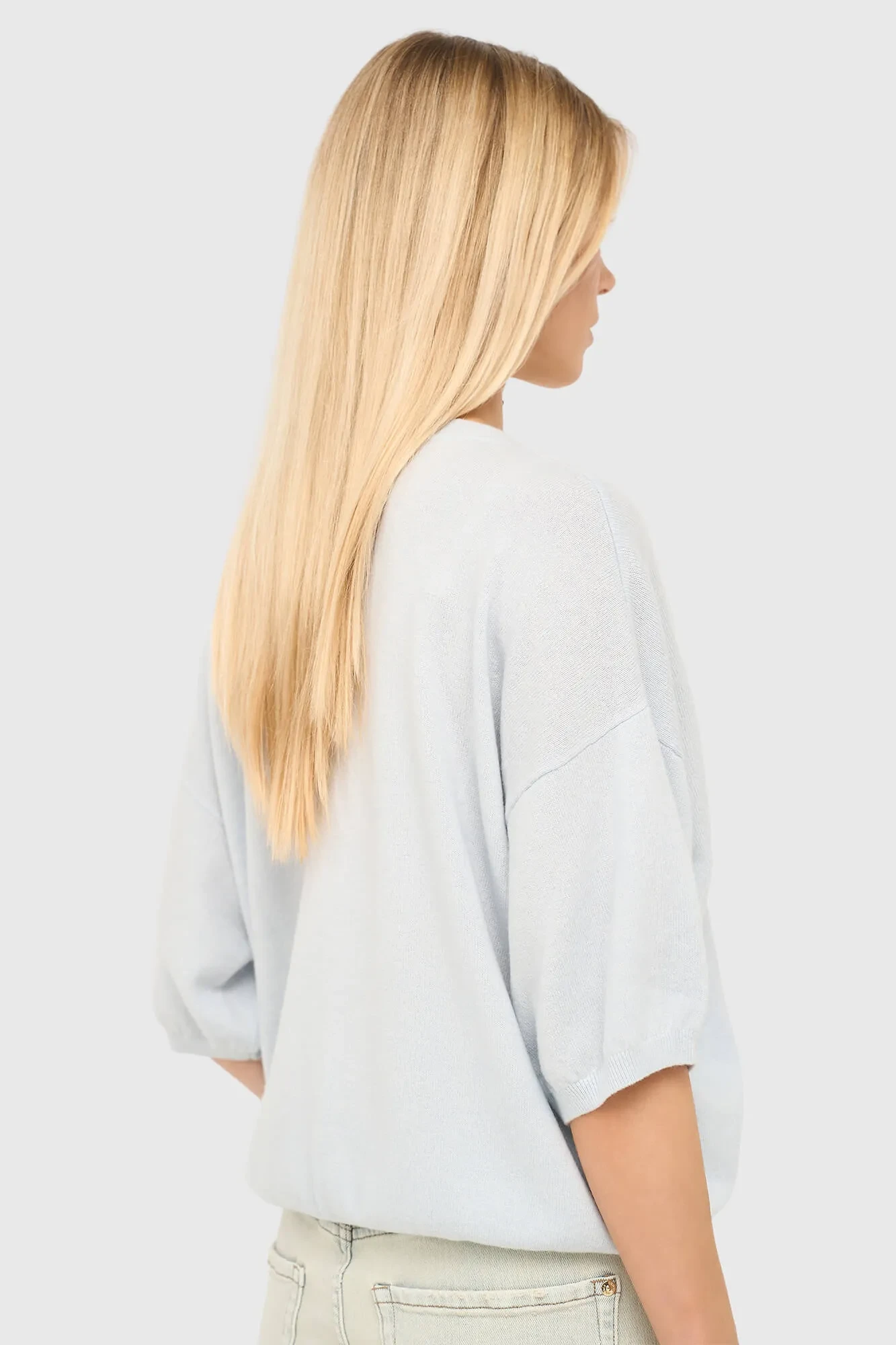 Women's Cashmere V-Neck Romeo Sweater in Light Blue