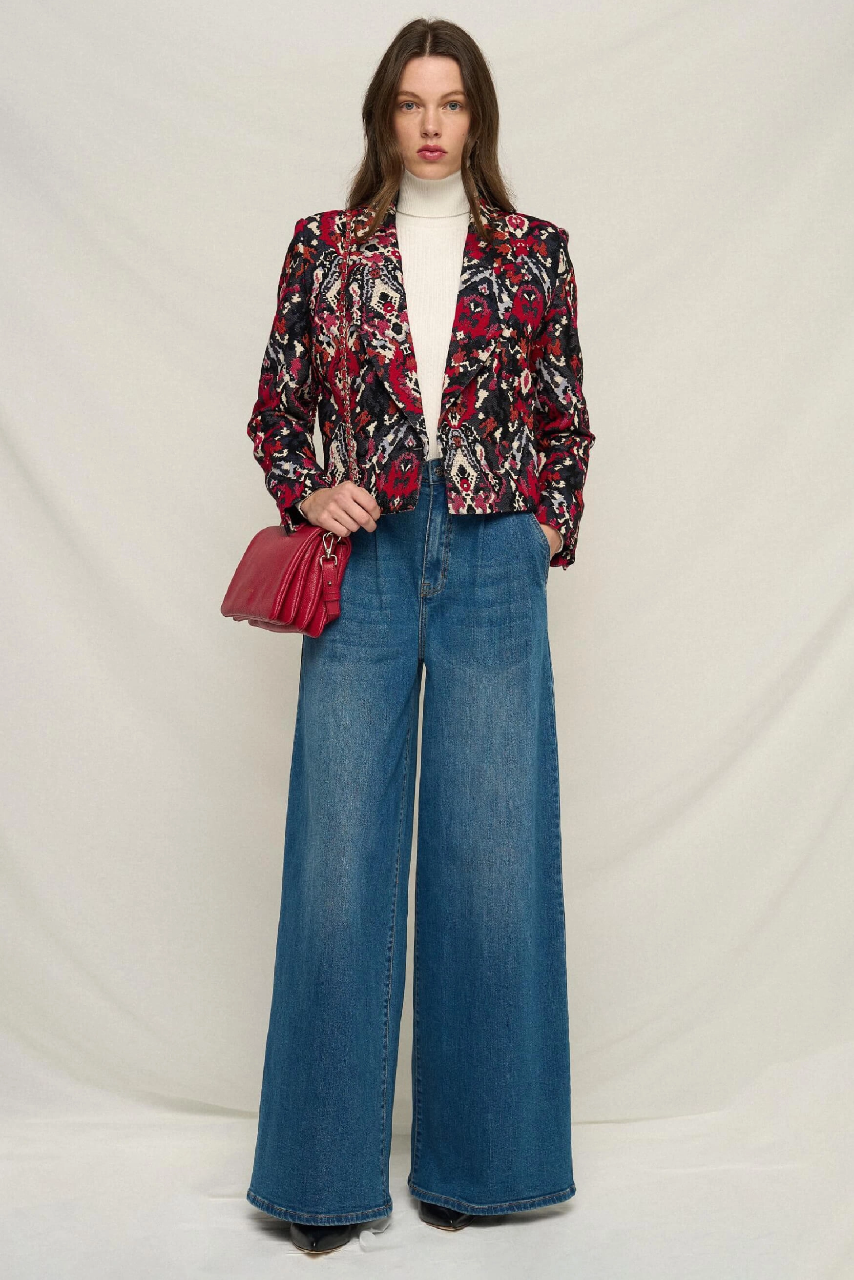 Cropped blazer