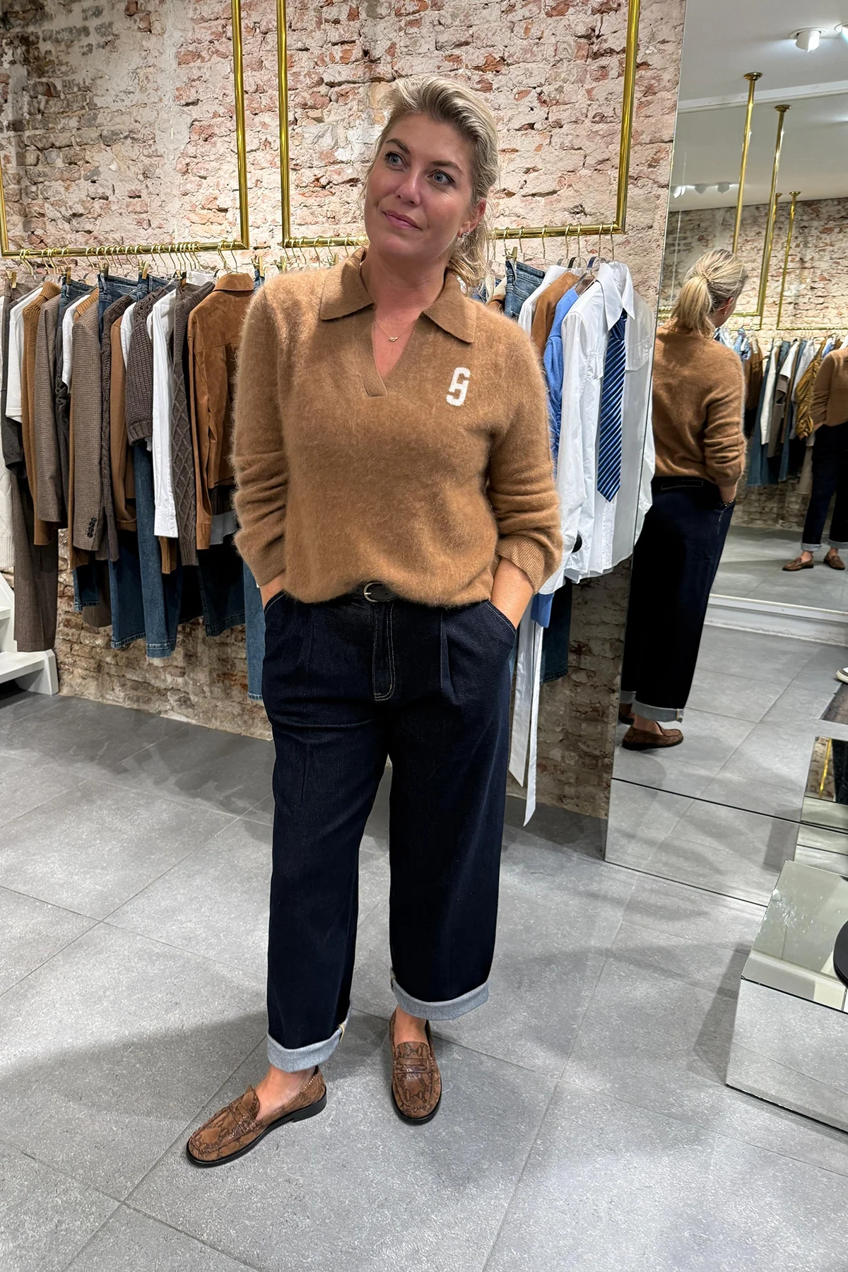 Janice Pauline Wardrobe 262 Outfit1