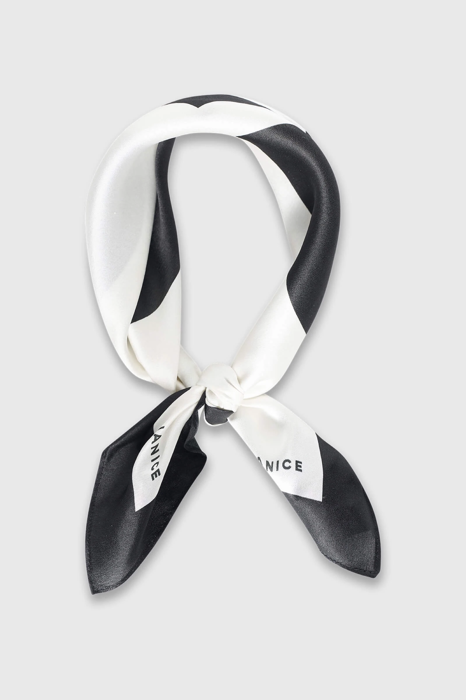 Effron Schwarz Off White