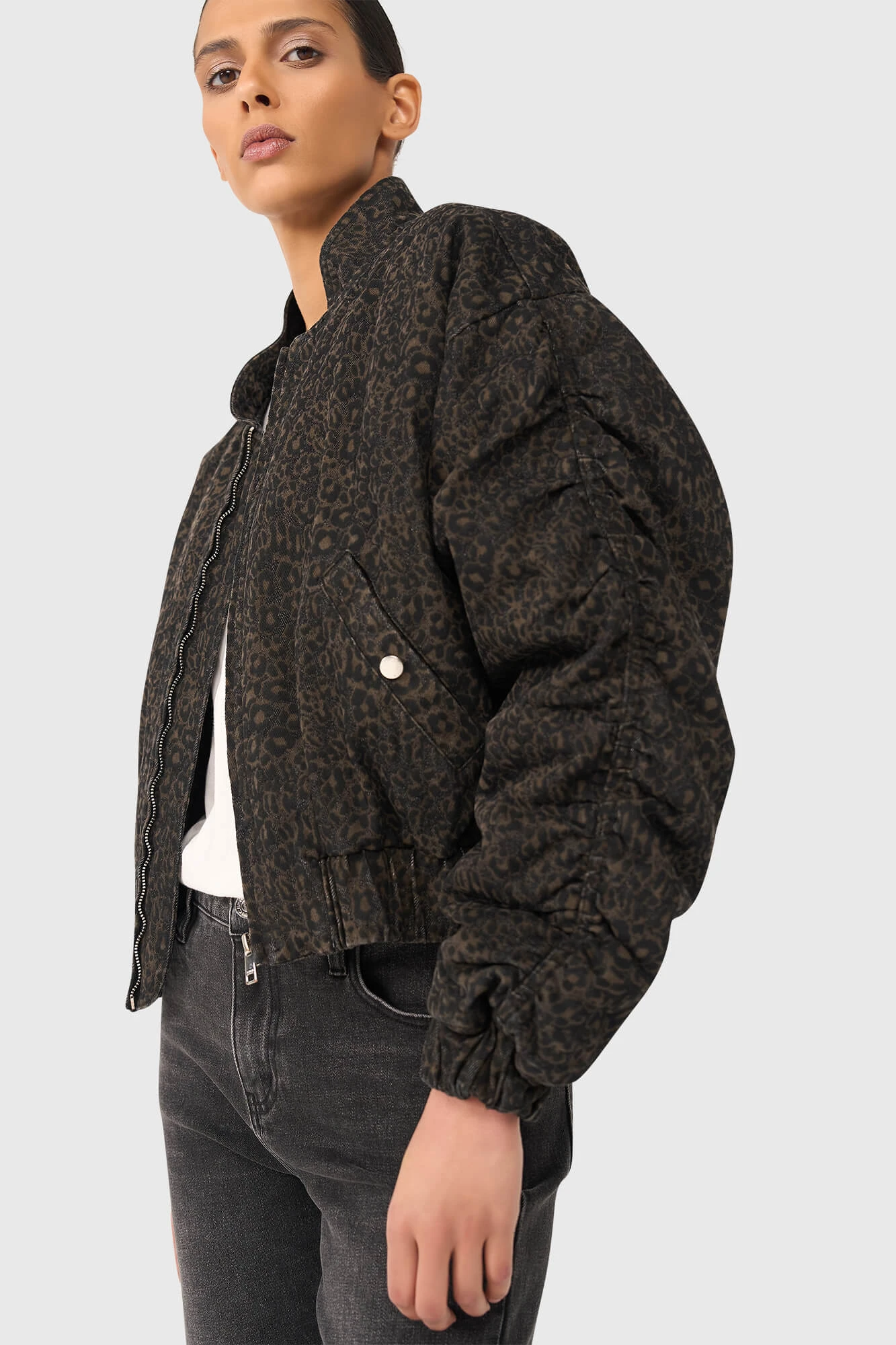Lexx Black Leopard