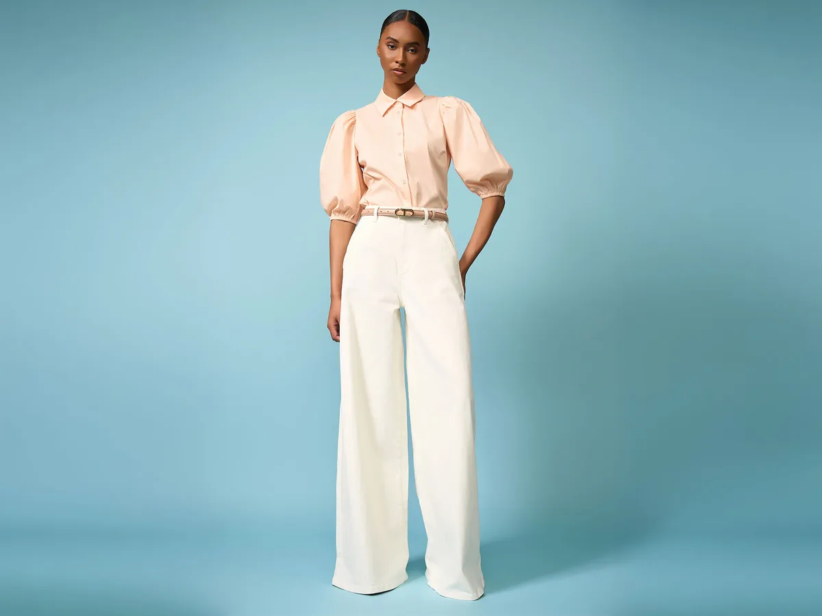 JANICE Outfit — Lars Blouse Peach met Dexter Jeans en Trophy Riem