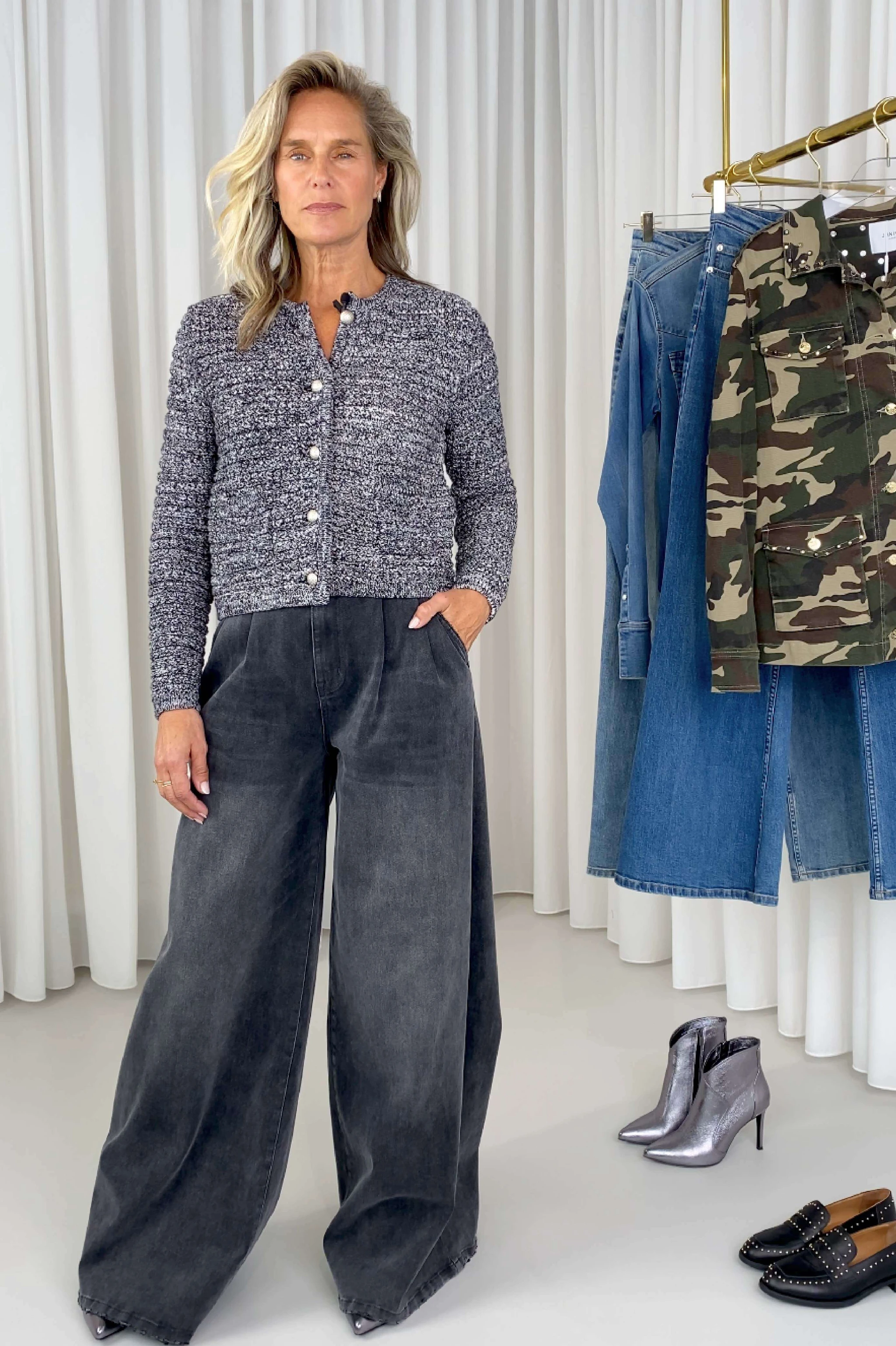 How To Wear: Ultra Wide Leg Jeans