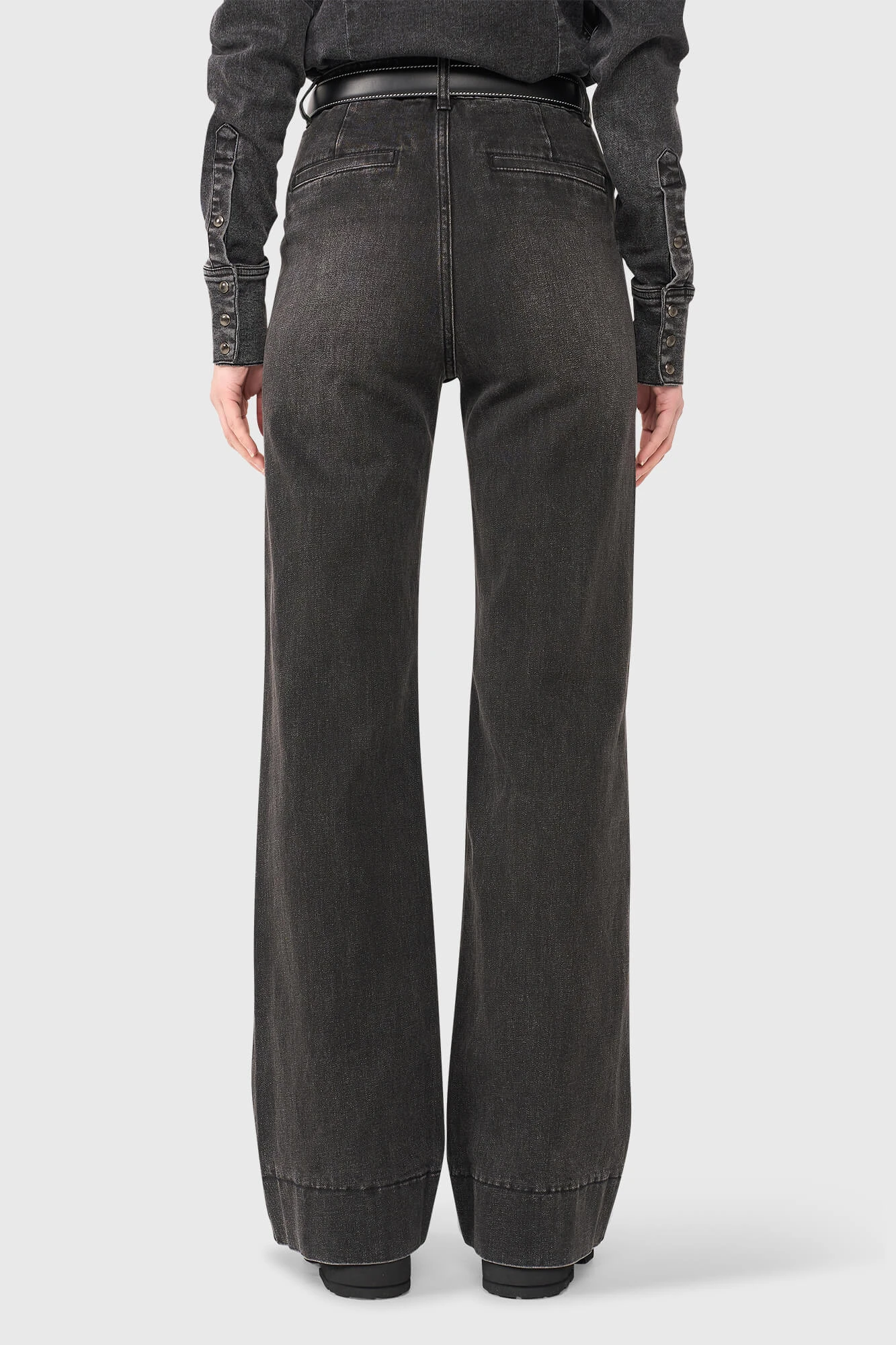 Jagger Black 506