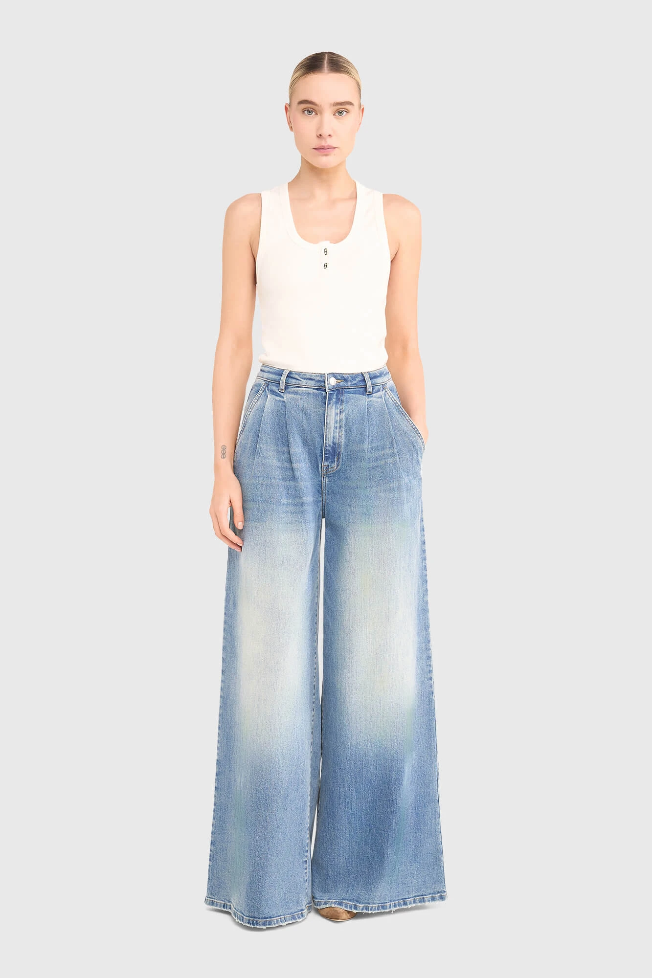 Damenjeans mit weitem Bein, Dollar-Blau 920