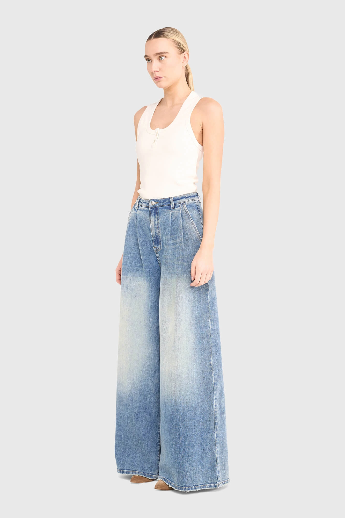 Damenjeans mit weitem Bein, Dollar-Blau 920