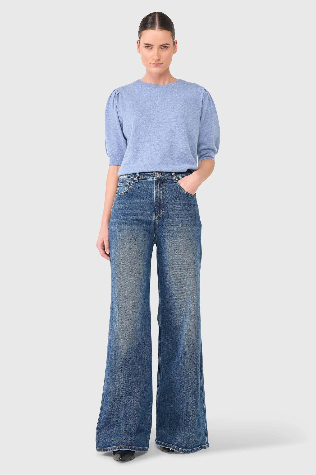 Mason Blau 214