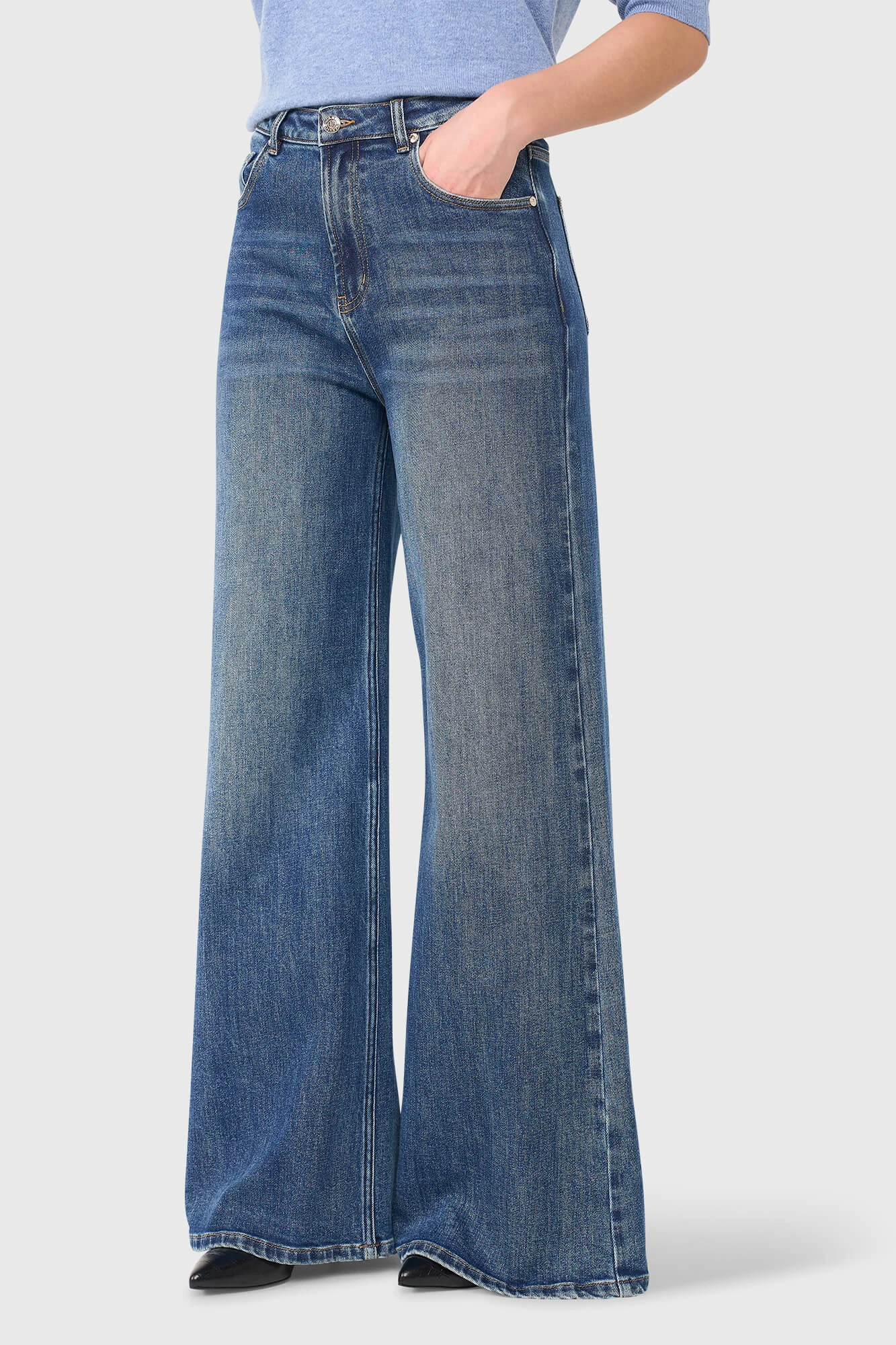 Mason Blue 214