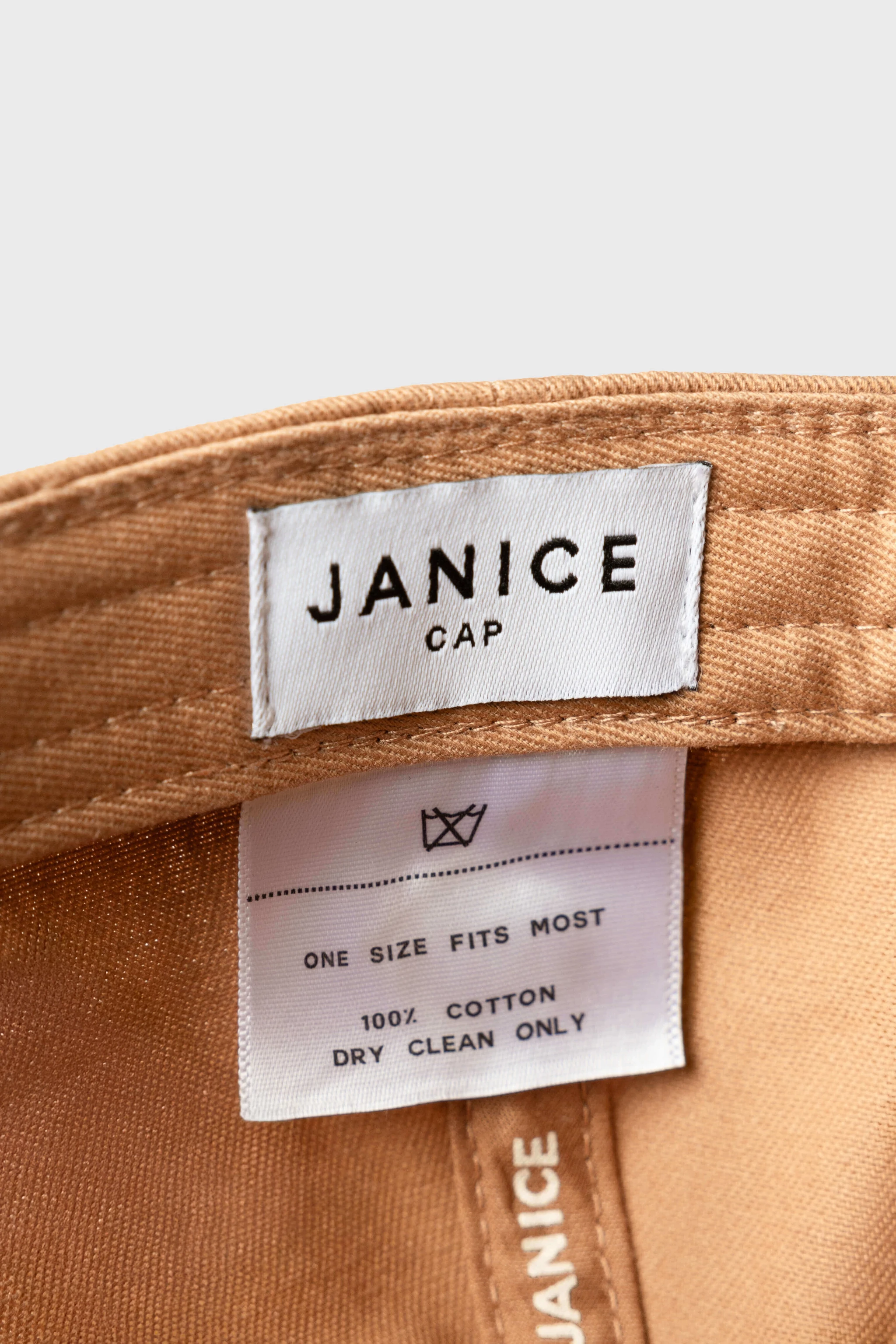 Jeff Camel Wit Logo