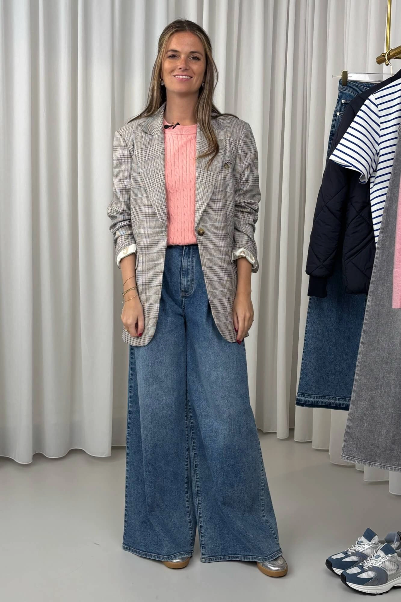 Outfits-Styling-Video Zeichenbereich 1 01