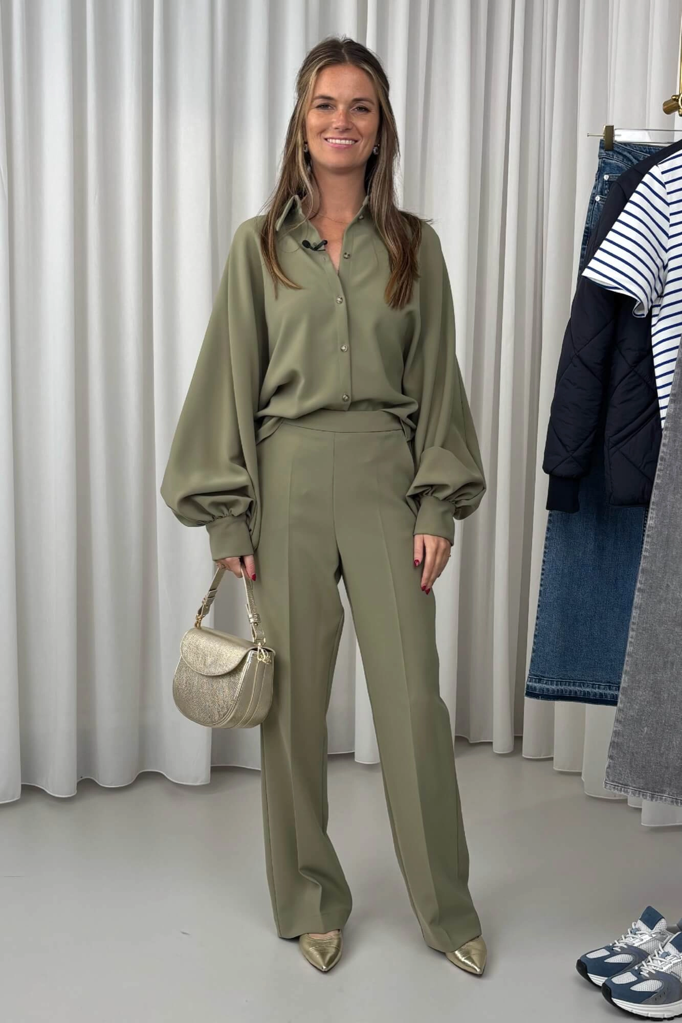 Outfits-Styling-Video Zeichenbereich 1 04