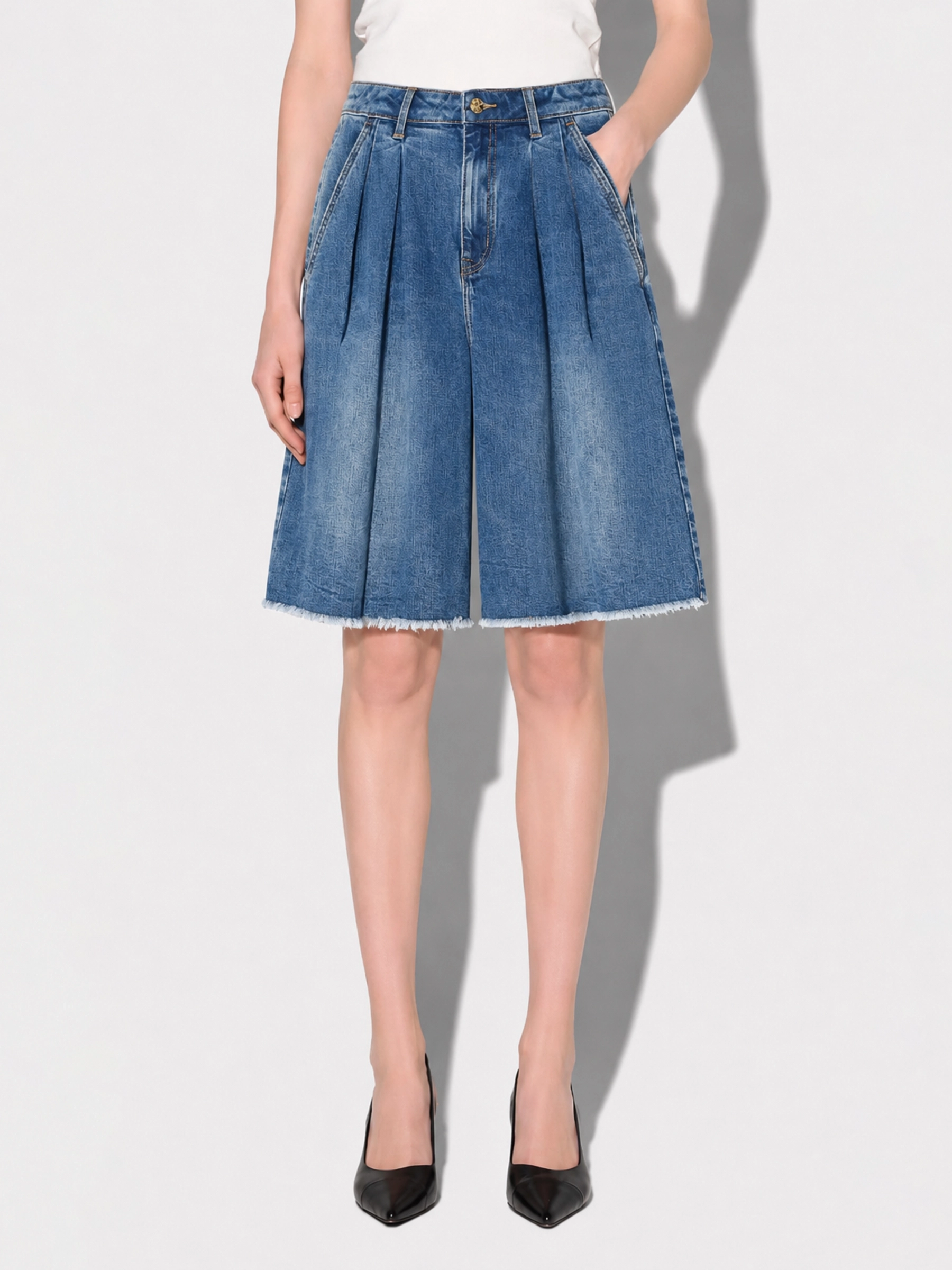 stretch denim shorts
