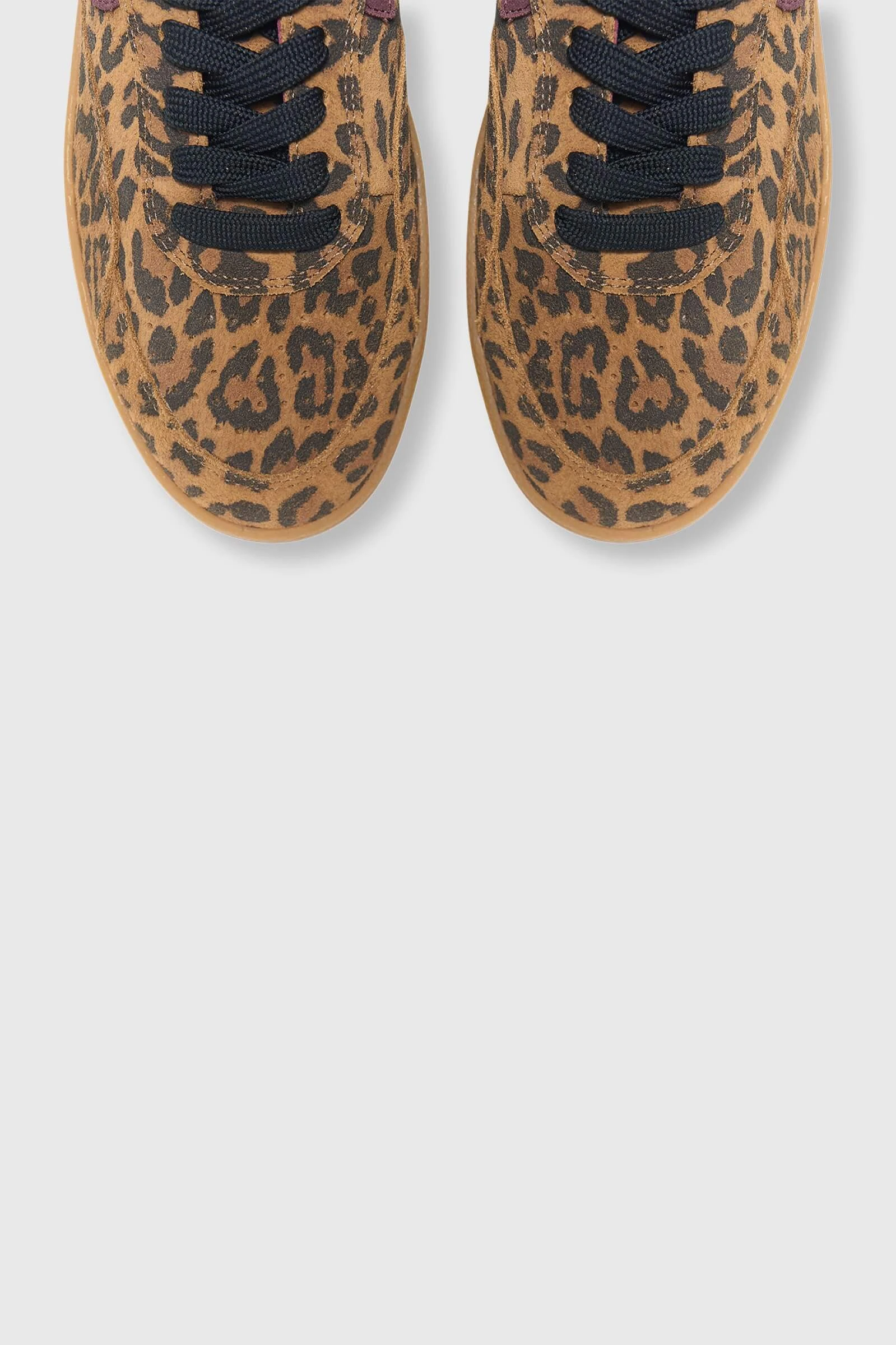 Stanley mit Leopardenmuster aus Wildleder