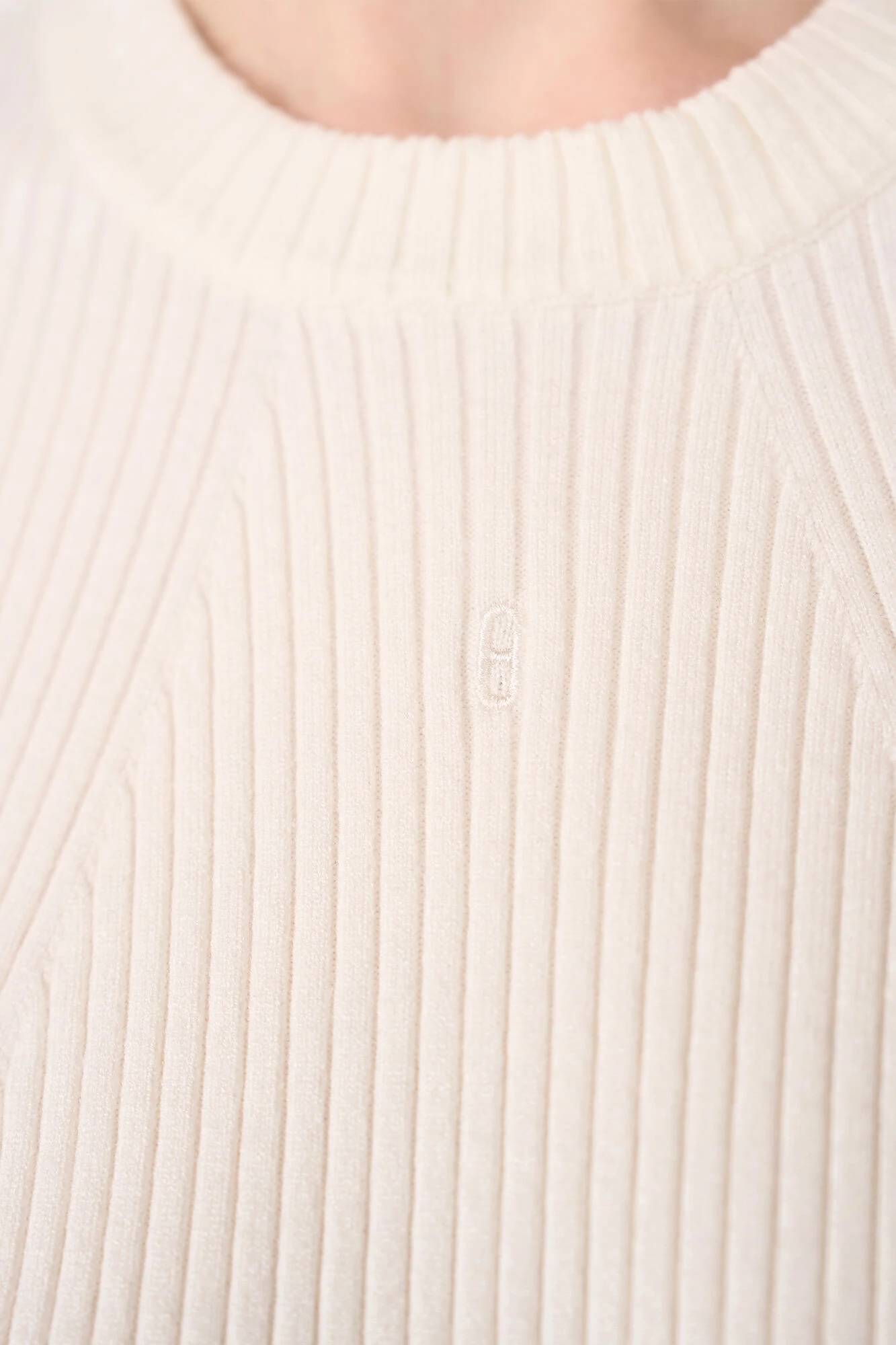 Alec Off White
