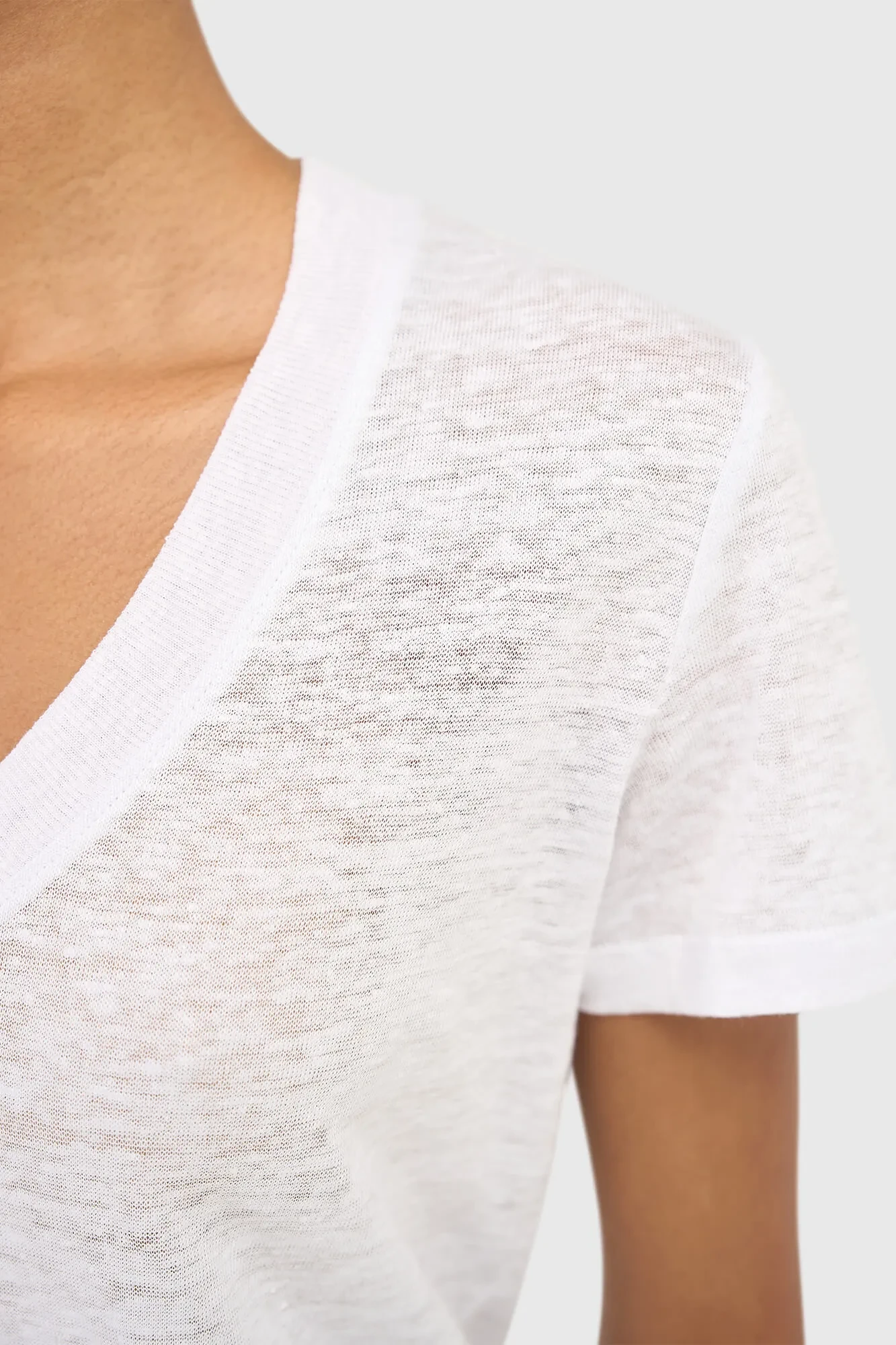 Weißes Leinenhemd für Damen mit V-Ausschnitt, Größe L