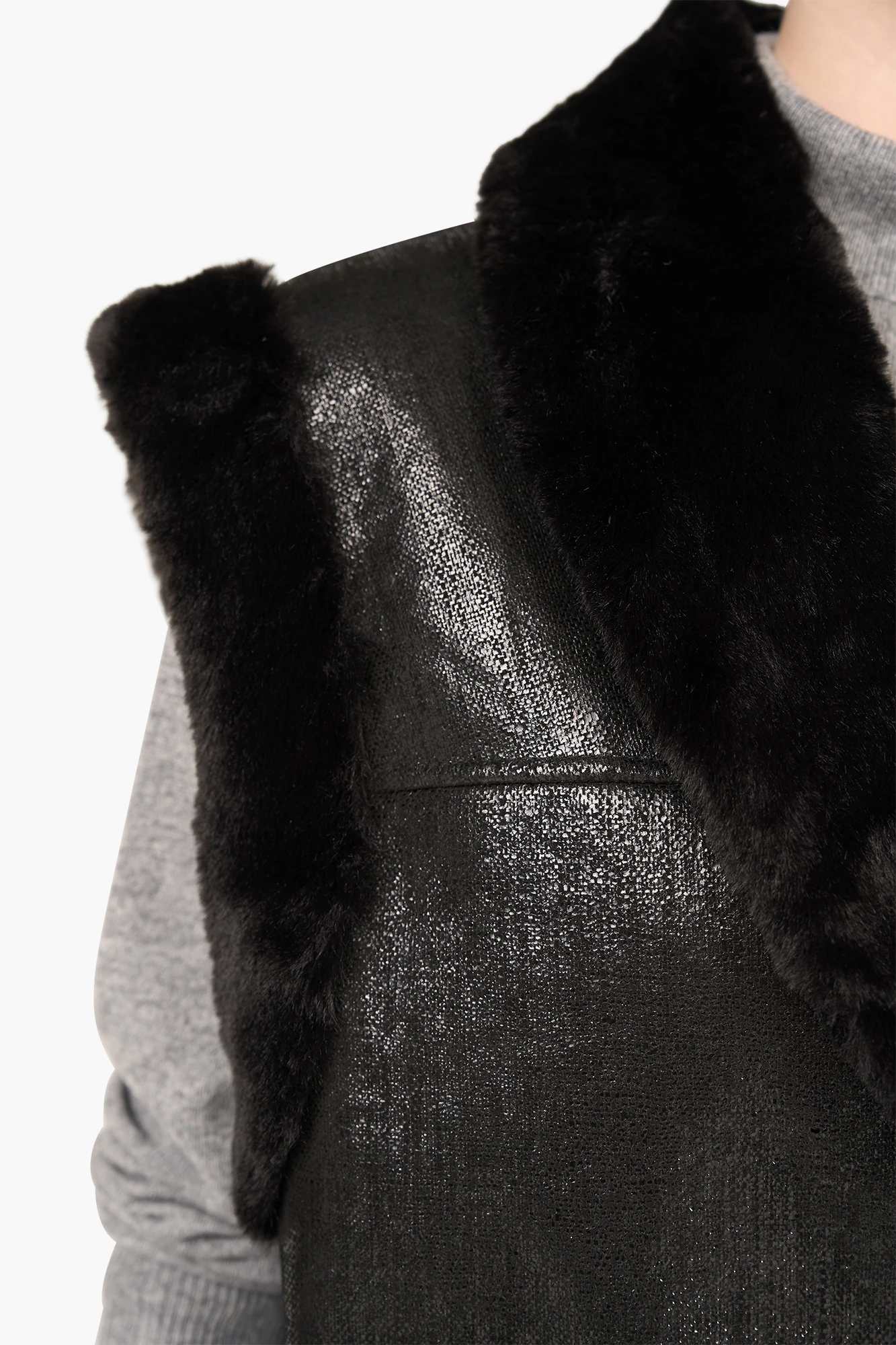 Lederweste für Damen „Justin“ in Schwarz mit Metallic-Fellbesatz